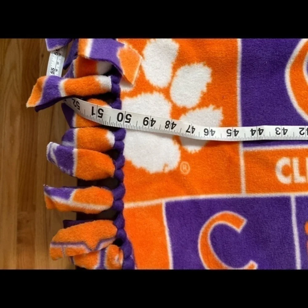 Clemson Tigers NWOT No Sew Fleece Toss Blanket Fleece, Anti Pill Fleece